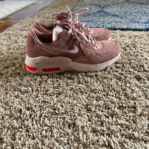 Women’s Nike air max size 6.5